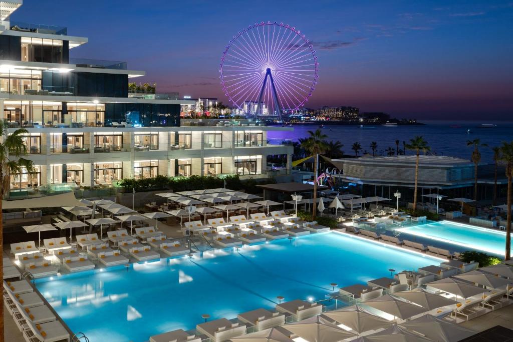 هتل فایو لوکس دبی